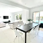 Le Clos Des Lauriers Сasa de vacaciones