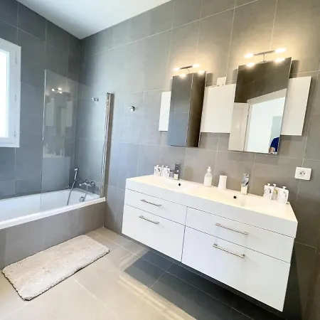 Le Clos Des Lauriers *