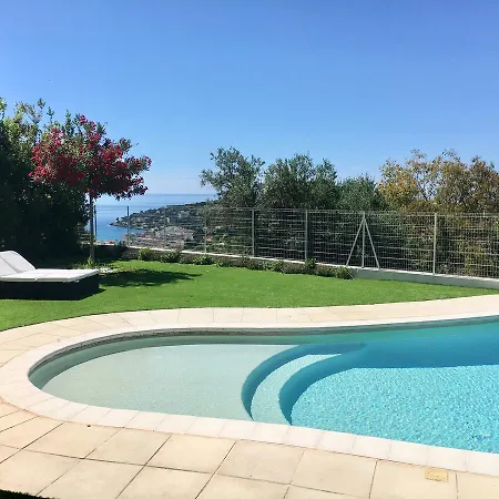 Le Clos Des Lauriers